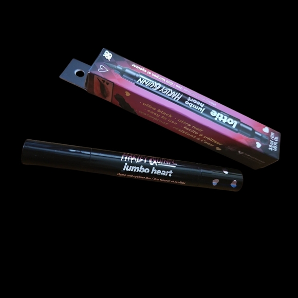 Harley Quinn Eyeshadow Palette, Eyeliner, And Black Heart Stamp, NWT - Picture 3 of 3